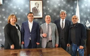 Yusuf Çelebi, Ayhan Metin, Yıldıray Çınar ve Aynur Dankaz ile Milletvekili Serkan Bayram ile fotoğraf